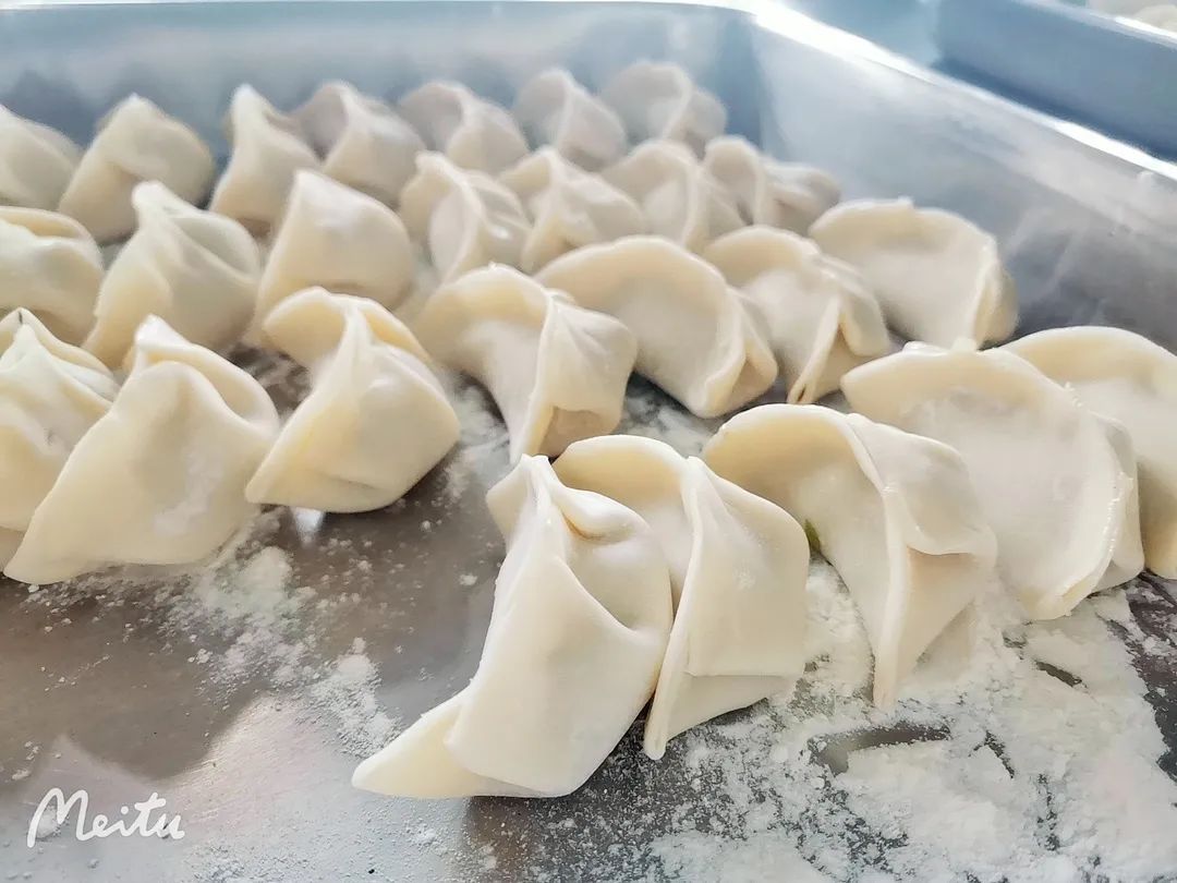 迎冬至吃餃子，藍(lán)海智裝“冬至暖心”活動進(jìn)行時