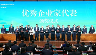 奮斗者的勛章！藍(lán)海智裝一舉斬獲雙項(xiàng)榮譽(yù)！